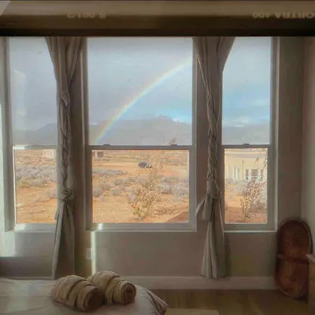 Page Arizona Border Town- Grand Serenity Room With Mesa Views Big Water Exterior photo