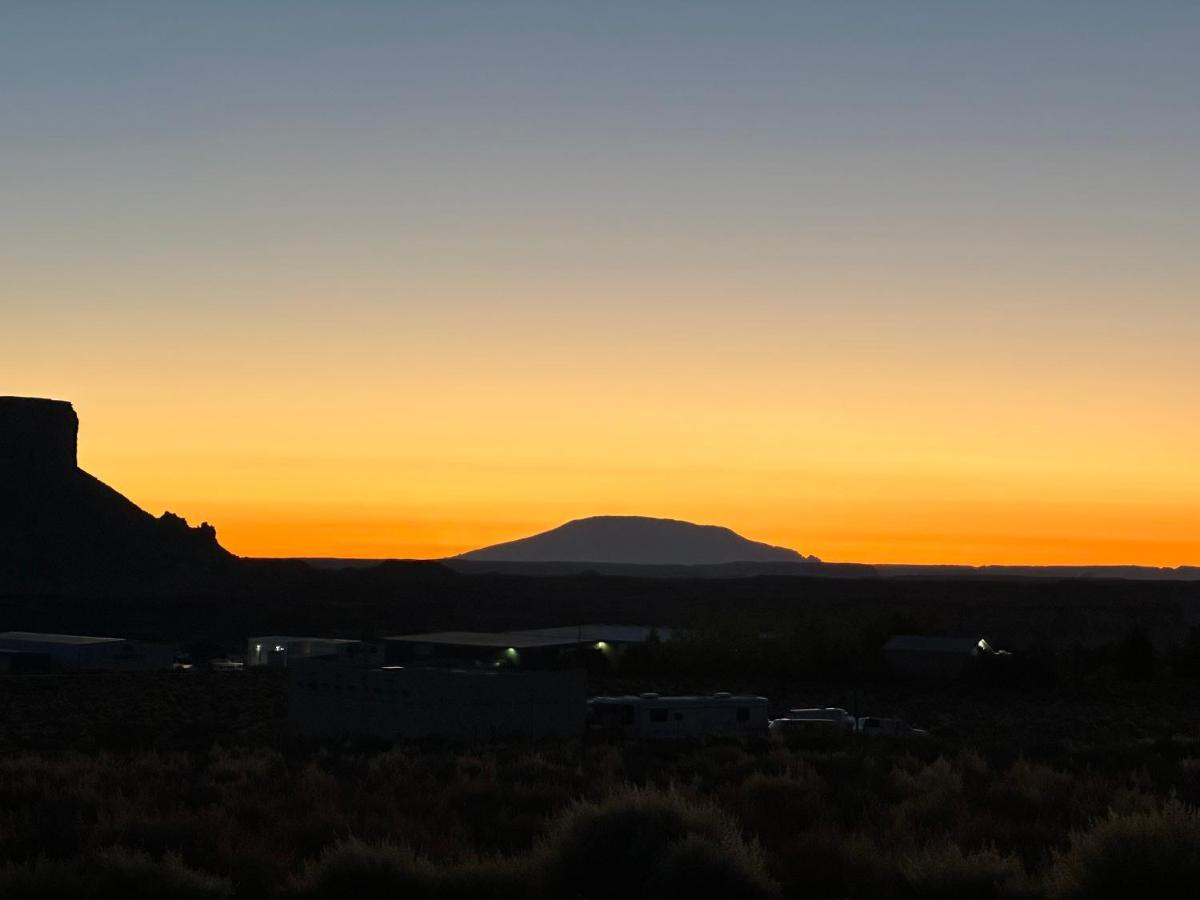 Page Arizona Border Town- Grand Serenity With Mesa Views *