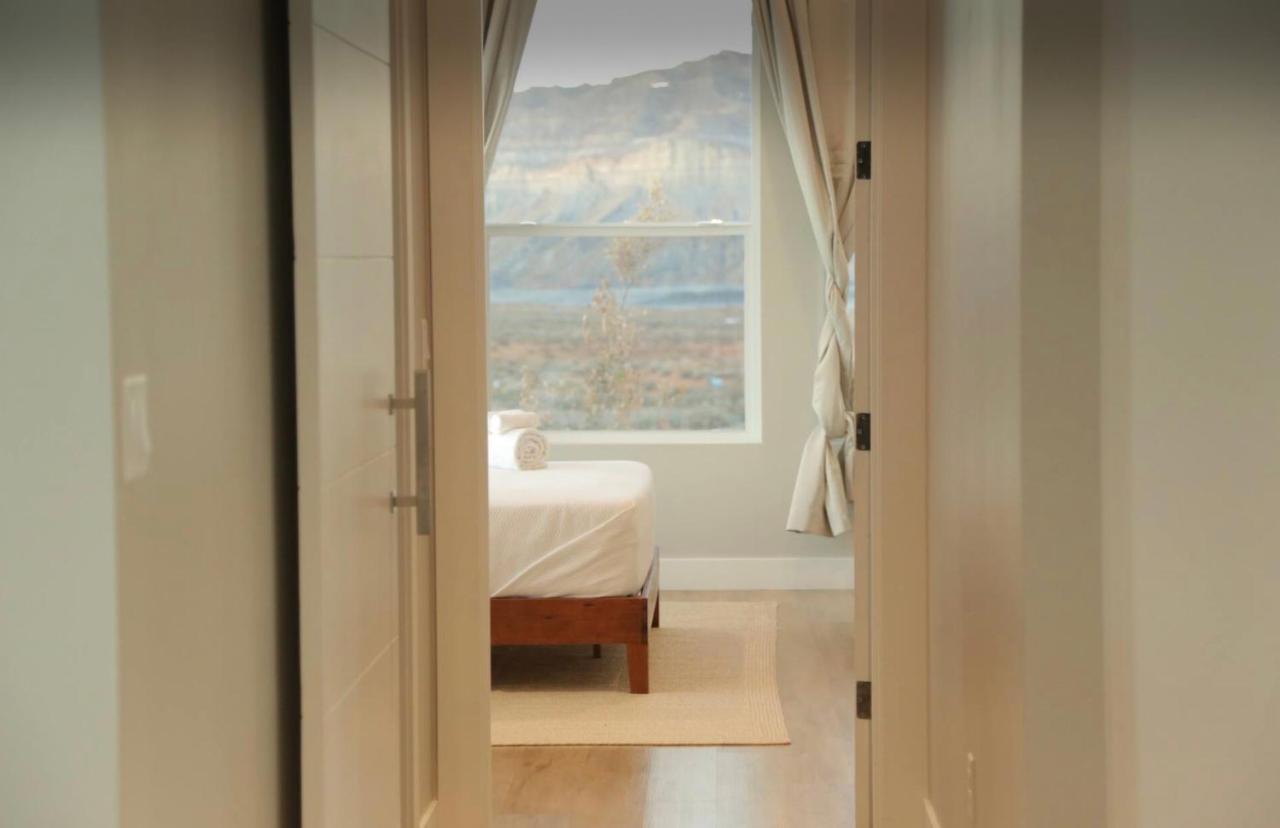 Page Arizona Border Town- Grand Serenity With Mesa Views Homestay